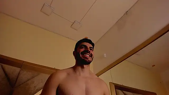 LaraandAxel online show from February 27, 8:19 pm