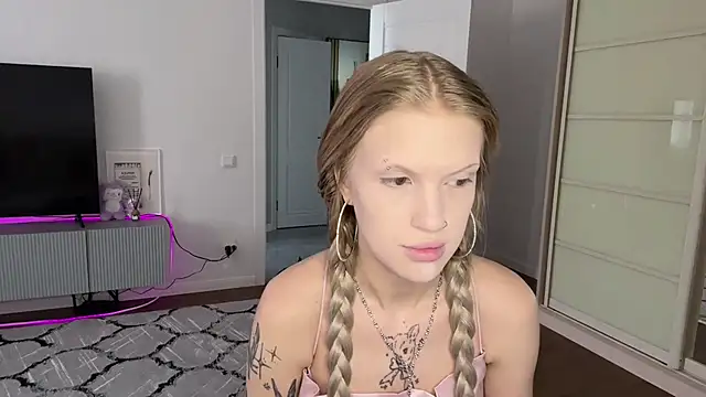 DannSago online show from February 4, 11:13 am