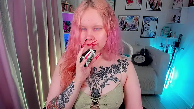 AnnieVibe online show from March 27, 5:35 pm