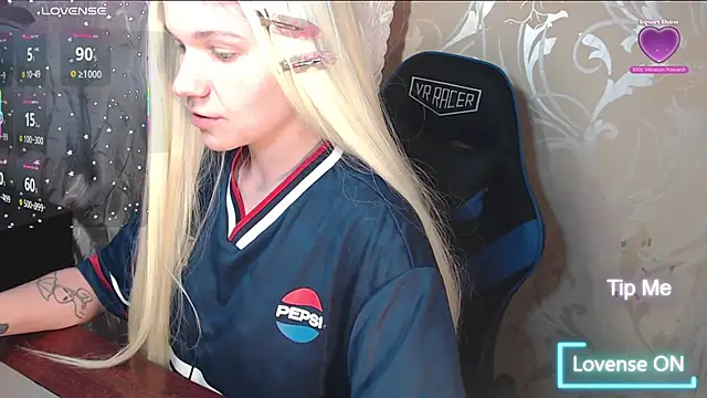 Shiny Victoria online show from March 6, 11:38 am