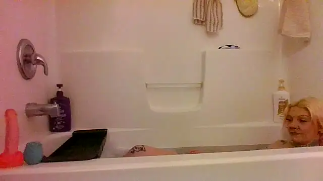 CrystalMaria8 online show from February 25, 12:48 pm