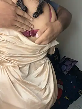 Hot Bhavi  online show from June 23, 6:39 pm