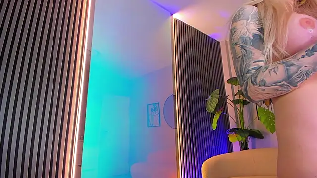 MissObsidian online show from March 22, 9:32 pm