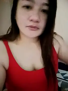 UrLovelyWetPussy online show from March 8, 7:56 am