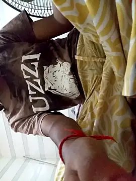 loveofpetitegirls34 online show from April 16, 8:41 pm