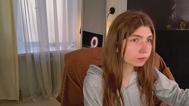 Bubble Chloe online show from April 13, 2:29 pm