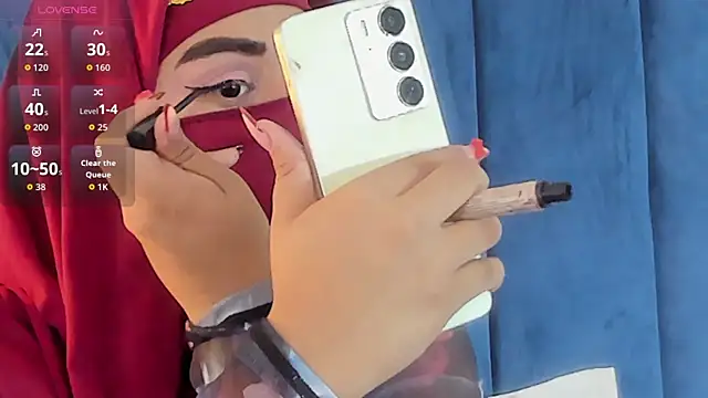 fatimarab   online show from April 7, 3:30 am