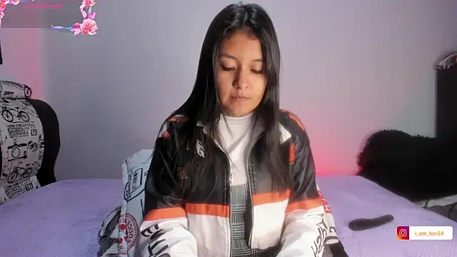 Sharlottee   online show from February 10, 8:39 am