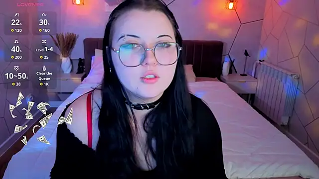 Kira G0ld online show from May 31, 9:48 am