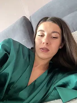 OnlyLeiLa online show from April 7, 6:26 am