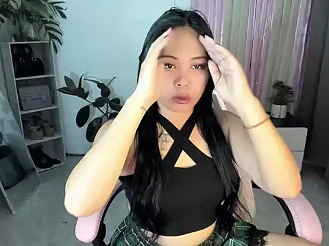 Ursweetyshaine online show from April 11, 11:41 pm