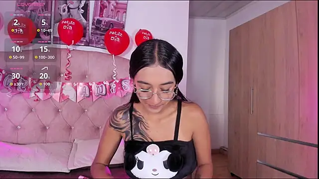 liittle  baby online show from February 14, 12:07 pm