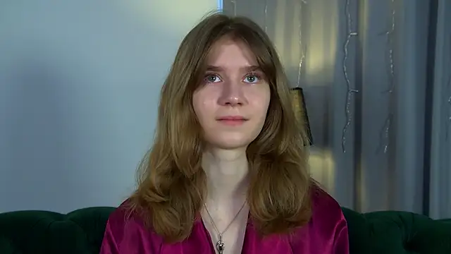 MilaMaelis online show from April 11, 6:30 am