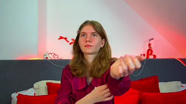 MilaMaelis online show from April 18, 6:38 am