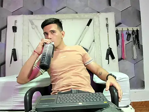 GoldenBoyM online show from May 1, 3:21 am