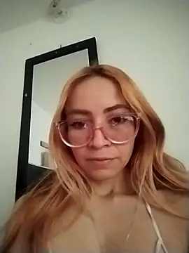 Katestar77 online show from March 7, 8:38 pm