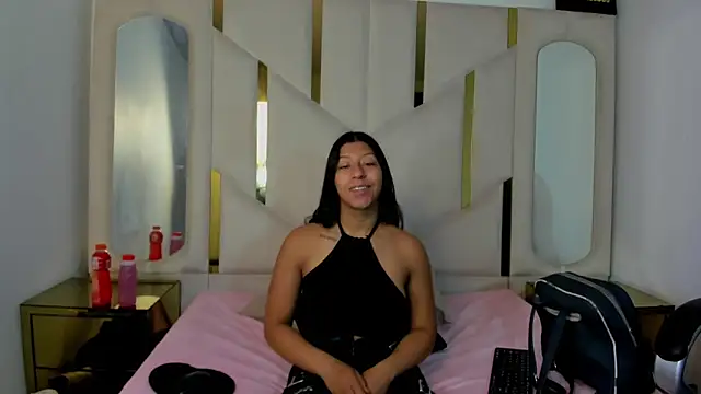 Vaneline2 online show from April 13, 3:57 pm