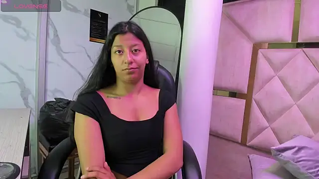 Vaneline2 online show from March 6, 9:54 pm