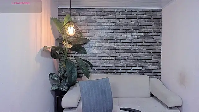 isabella star  online show from March 19, 11:47 am