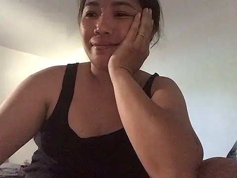 lady candy85 online show from April 7, 8:16 am