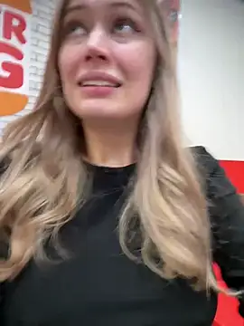 blonde exe online show from July 9, 3:47 pm