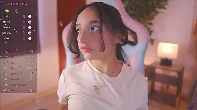  emily jonexs online show from February 5, 3:37 pm