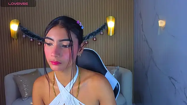 Perla Moon Tx online show from February 7, 12:42 pm