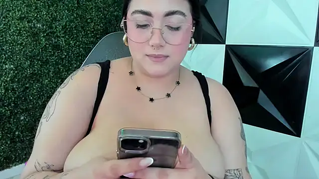 mady musex online show from April 19, 3:17 am