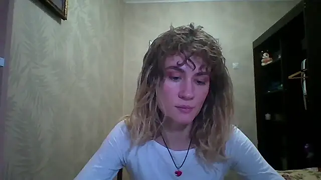 DeanneGilcher online show from February 20, 2:18 pm