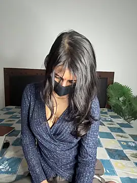 KavyaCurves online show from February 9, 1:13 pm