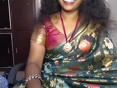 VixenNandhu online show from April 17, 5:59 pm