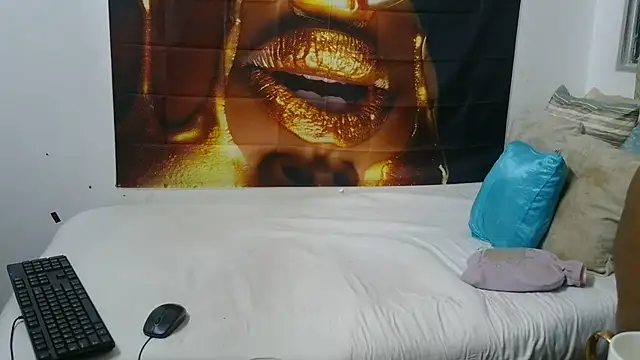 Queenteex6992 online show from July 31, 5:03 pm