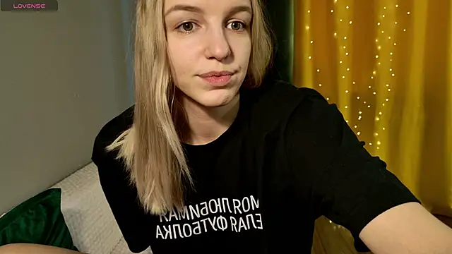 KatyaCherry online show from March 2, 8:10 am