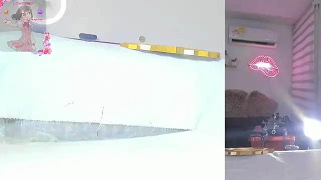 lana  kane   online show from April 16, 9:09 am