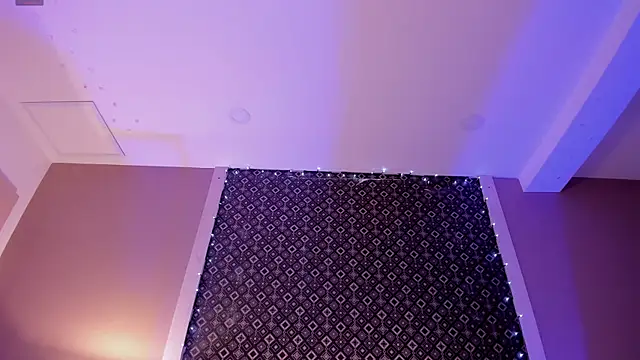 SusanaBrooks online show from February 13, 1:02 pm