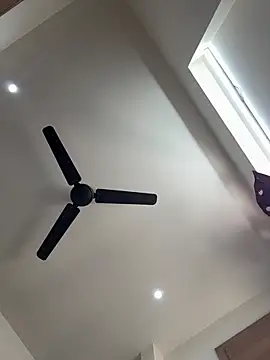 raavigirl online show from April 11, 8:07 am