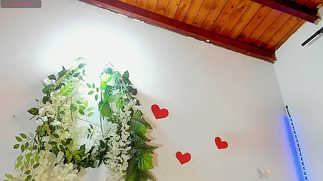 Leya  online show from February 17, 2:49 pm