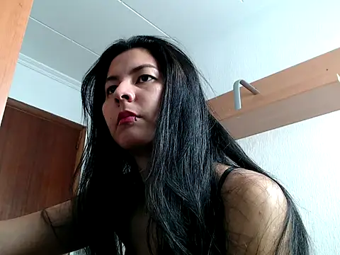 ZeforAitanna online show from February 10, 11:24 am