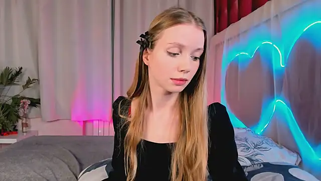 lada2k4 online show from February 12, 6:59 am