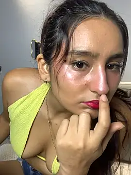 -BabyLuna online show from March 26, 12:07 pm