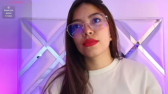 Ariana Castillo   online show from February 23, 12:48 pm