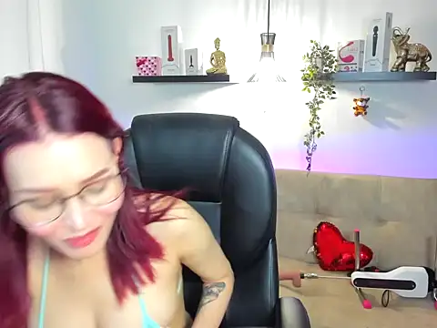 naomy stanley online show from April 10, 1:44 am