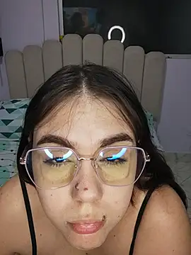 its lauu  online show from February 22, 3:40 am