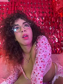 Woo isDaphne online show from February 15, 12:35 am