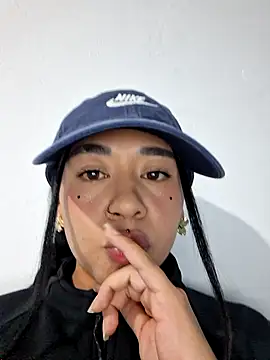 Zafira glow online show from March 5, 9:21 pm