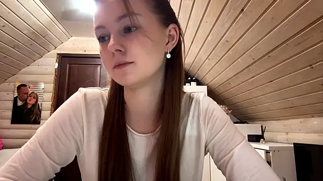 TessSamul online show from March 28, 7:46 pm