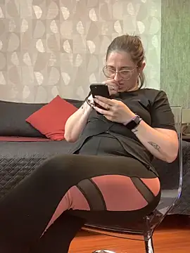 lincebdsm online show from March 11, 9:39 pm