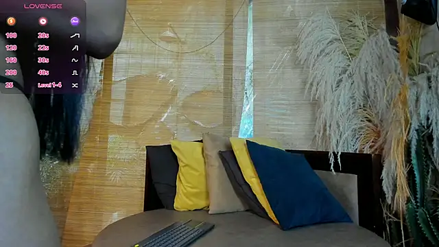 sophieBlair  online show from March 24, 7:19 pm