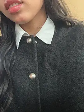 jadelaurent online show from April 4, 9:46 pm