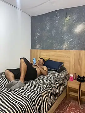 MANOLOT04 online show from February 11, 12:03 am